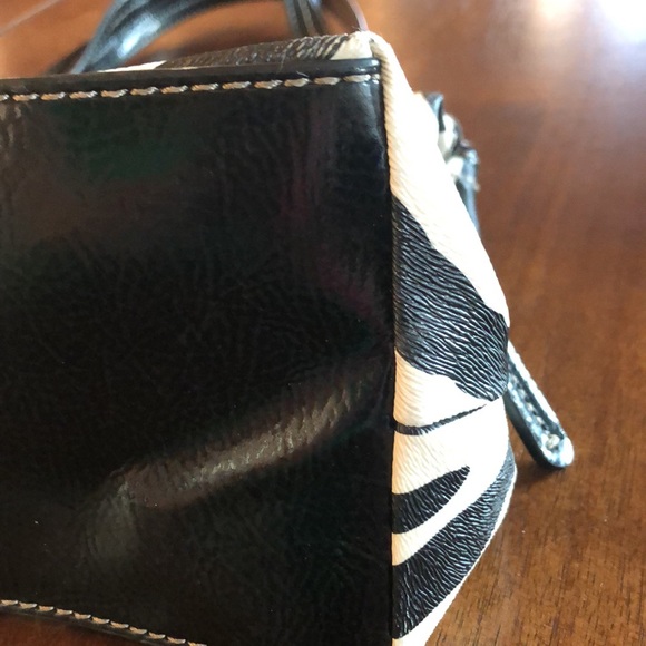 Nine & Co Purse - Picture 6 of 10